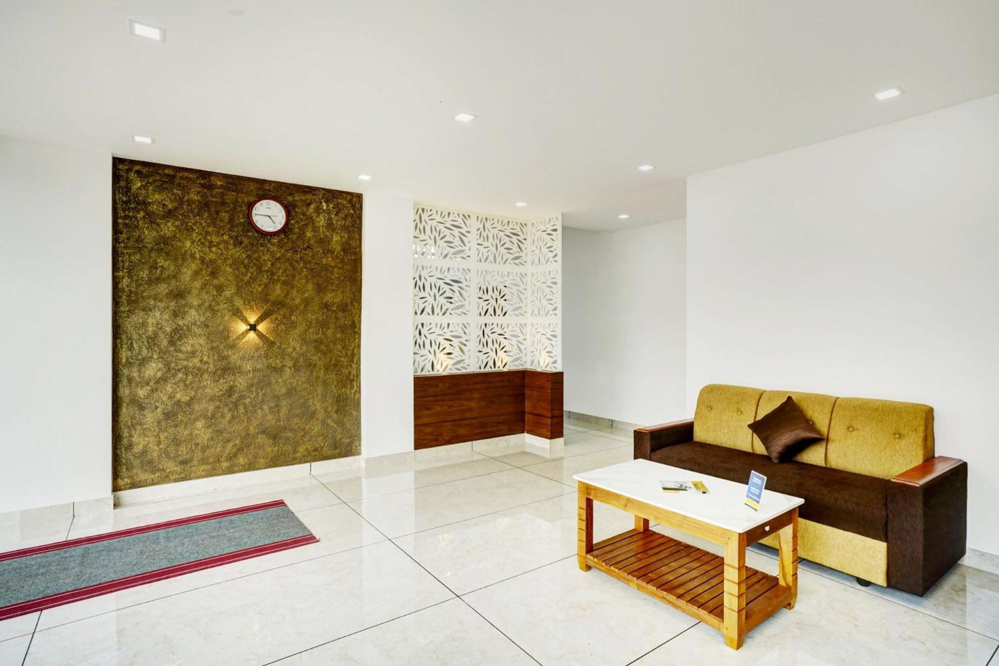 Hotel O Grand Parassini Pappinisseri Exterior photo