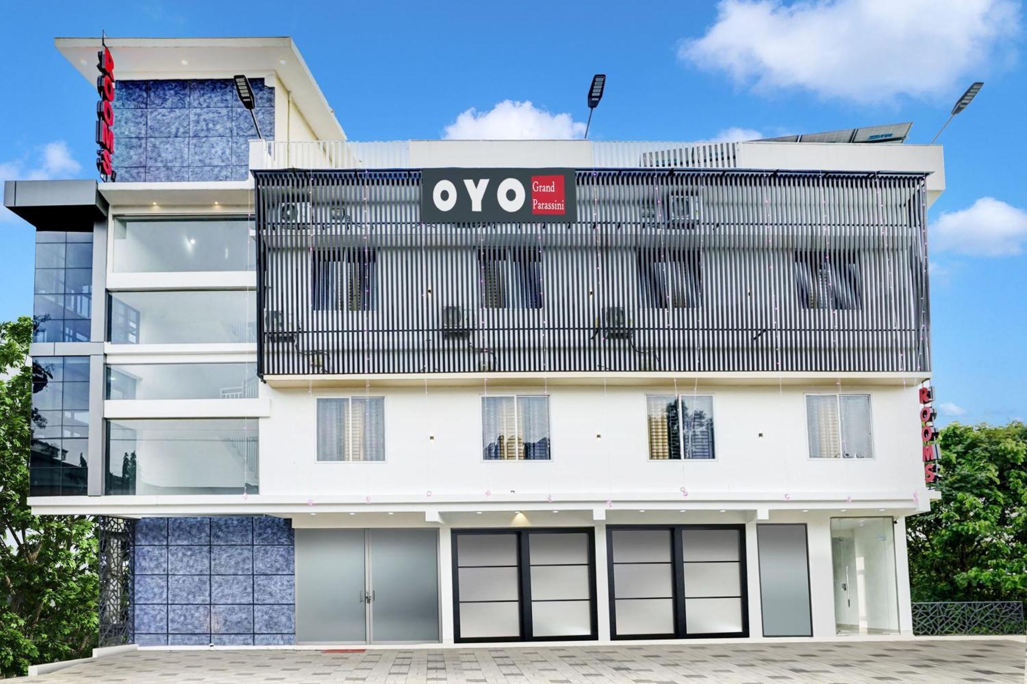 Hotel O Grand Parassini Pappinisseri Exterior photo